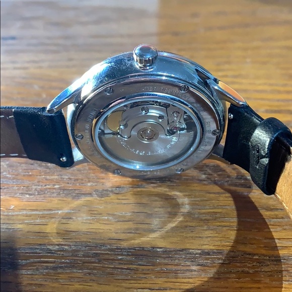 Automatic Linjer Watch - Picture 9 of 10